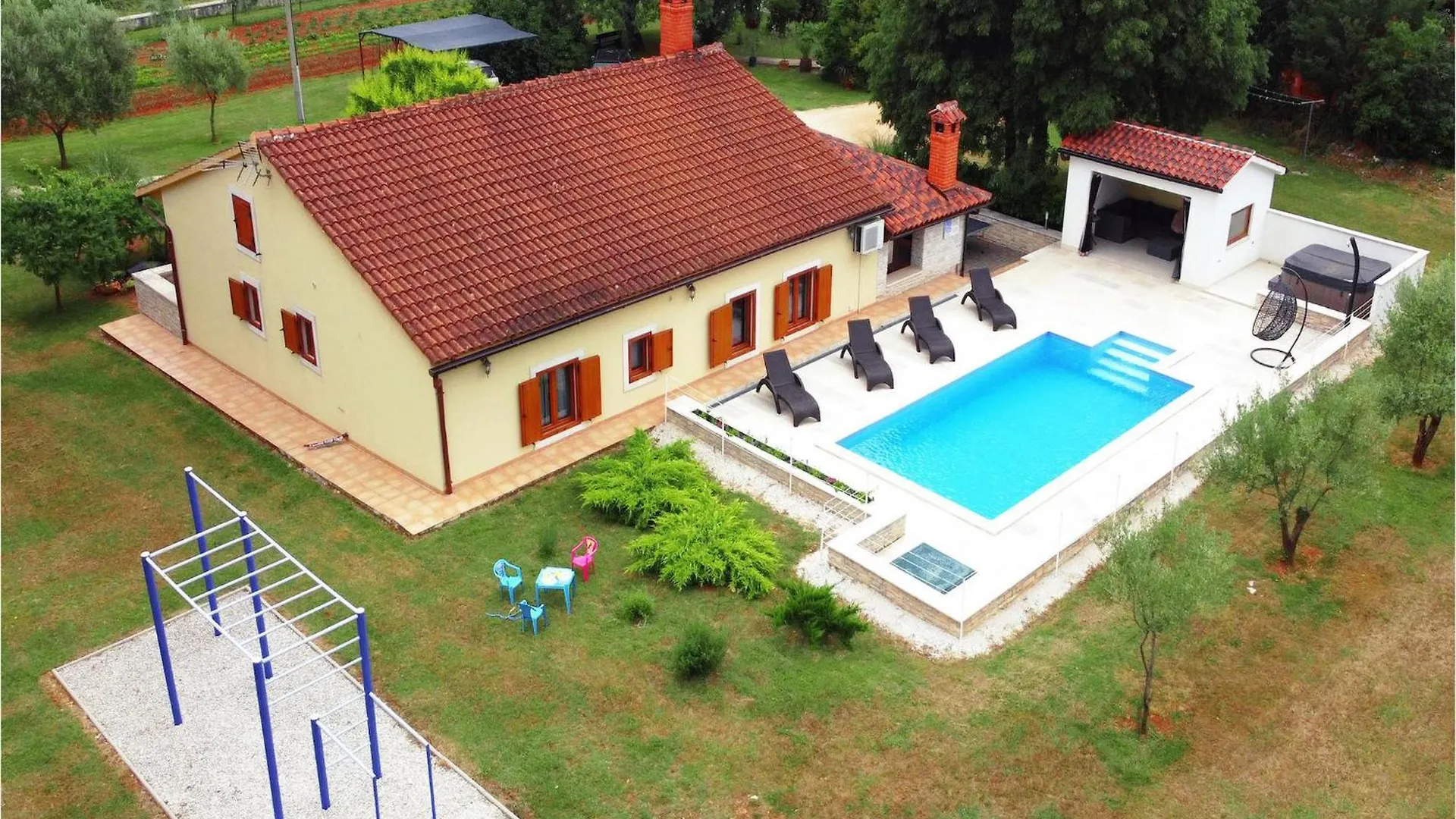 Villa Emanuel Pula Holiday home