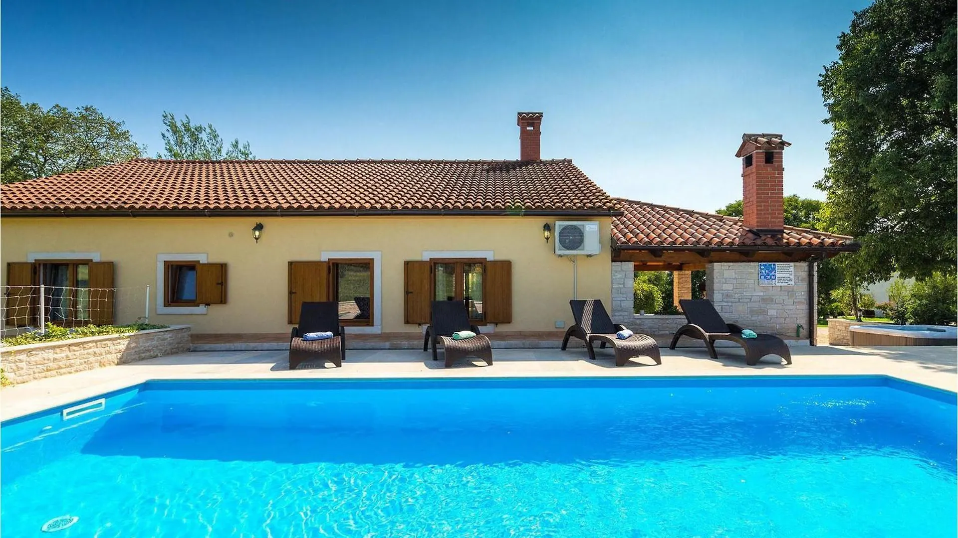 Villa Emanuel Pula Holiday home